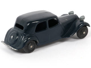 Lot 35 - DINKY TOYS (FRANCE) (1)