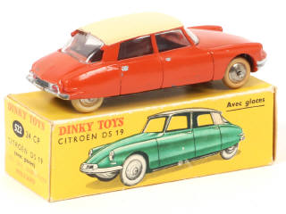 Lot 43 - DINKY TOYS (FRANCE) (1)