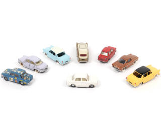 Lot 59 - DINKY TOYS (FRANCE) (8)