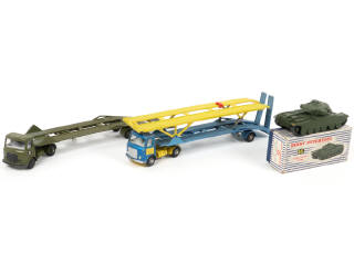 Lot 137 - DINKY TOYS (GB) (3)