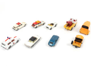 Lot 144 - CORGI TOYS (GB) (8)