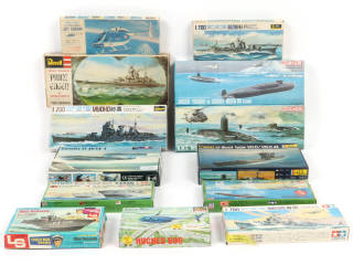 Lot 25 - DIVERS (13)