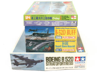 Lot 7 - DIVERS (4)