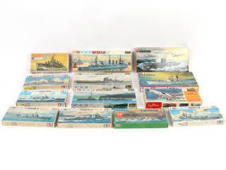 Lot 26 - DIVERS (13)