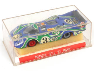 Lot 98 - DIVERS (9)