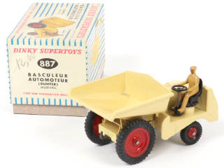 Lot 219 - DINKY TOYS (FRANCE) (1)