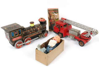 Lot 76 - DIVERS (3)