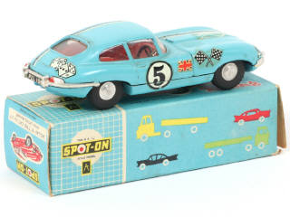 Lot 118 - SPOT-ON (GB) (1)