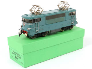Lot 16 - HORNBY 'O' (FRANCE) (1)