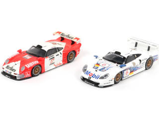 Lot 140 - UT MODELS (CHINE) (2)