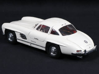 Lot 32 - KYOSHO (JAPON) (1)