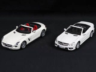 Lot 118 - DIVERS (2)