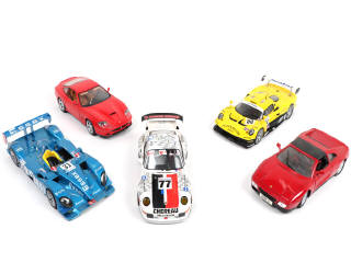 Lot 170 - DIVERS (5)