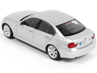 Lot 28 - KYOSHO (JAPON) (1)