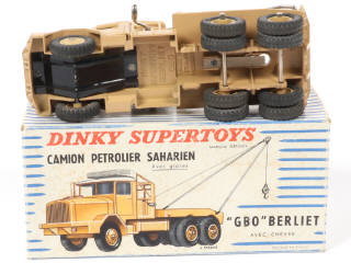 Lot 222 - DINKY TOYS (FRANCE) (1)