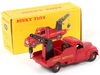 Lot 219 - DINKY TOYS (FRANCE) (1)