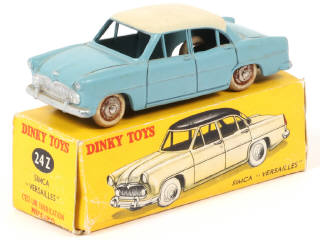 Lot 202 - DINKY TOYS (FRANCE) (1)