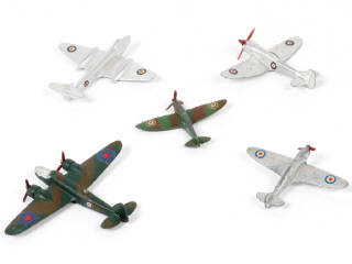 Lot 181 - DINKY TOYS (GB) (5)