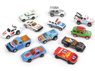 Lot 75 - MAJORETTE (FRANCE) (12)