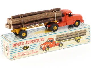 Lot 174 - DINKY TOYS (FRANCE) (1)