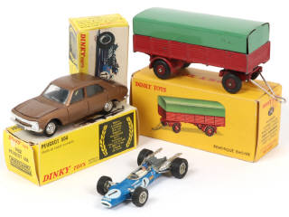 Lot 218 - DINKY TOYS (FRANCE) (3)