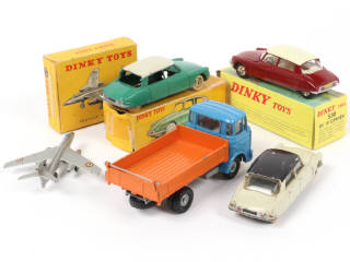 Lot 232 - DINKY TOYS (FRANCE) (5)