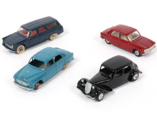 Lot 225 - DINKY TOYS (FRANCE) (4)