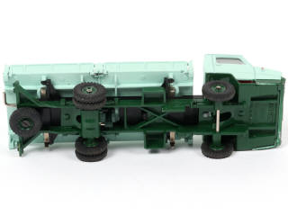 Lot 160 - DINKY TOYS (FRANCE) (1)