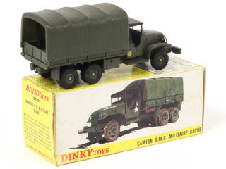 Lot 181 - DINKY TOYS (FRANCE) (1)