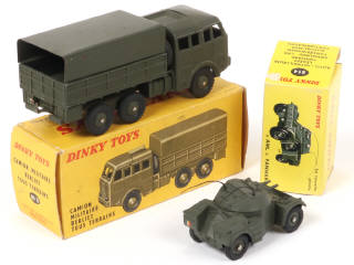 Lot 210 - DINKY TOYS (FRANCE) (2)