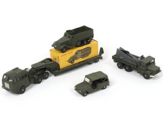 Lot 224 - DINKY TOYS (FRANCE) (4)