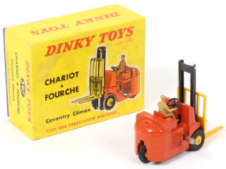 Lot 184 - DINKY TOYS (FRANCE) (1)