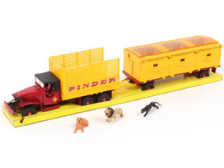 Lot 155 - DINKY TOYS (FRANCE) (1)