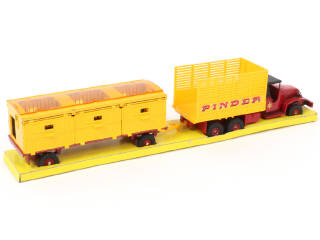 Lot 155 - DINKY TOYS (FRANCE) (1)