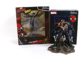 Lot 209 - DIAMOND SELECT TOYS (USA) (2)