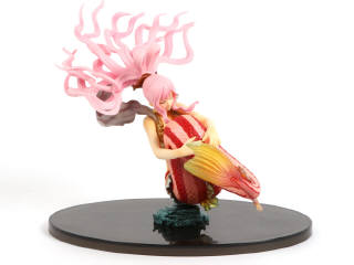 Lot 211 - DIAMOND SELECT TOYS (USA) (3)