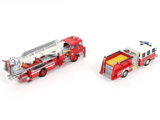 Lot 157 - CORGI TOYS (GB) (2)