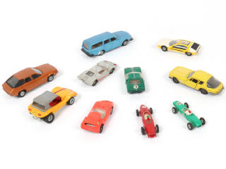 Lot 207 - DINKY TOYS (GB) (10)