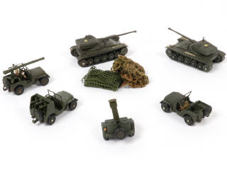 Lot 267 - DINKY TOYS (FRANCE) (8)