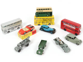 Lot 209 - DINKY TOYS (GB) (11)