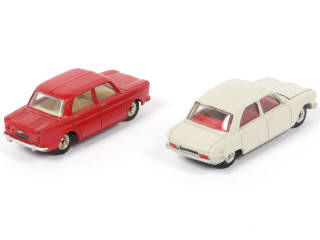 Lot 226 - DINKY TOYS (FRANCE) (2)