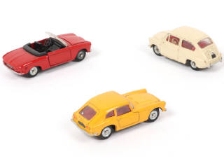 Lot 240 - DINKY TOYS (FRANCE) (3)