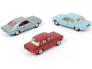 Lot 239 - DINKY TOYS (FRANCE) (3)