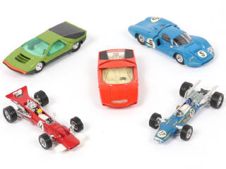 Lot 257 - DINKY TOYS (FRANCE) (5)