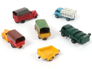 Lot 265 - DINKY TOYS (FRANCE) (6)