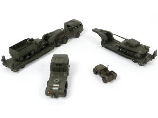 Lot 262 - DINKY TOYS (FRANCE) (6)