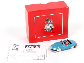 Lot 32 - PIXI (FRANCE) (1)