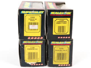 Lot 21 - SCALEXTRIC (GB) (4)