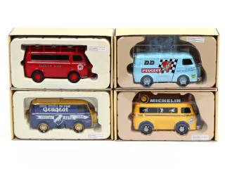 Lot 194 - CORGI TOYS (GB) (4)