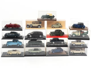 Lot 62 - DIVERS (17)